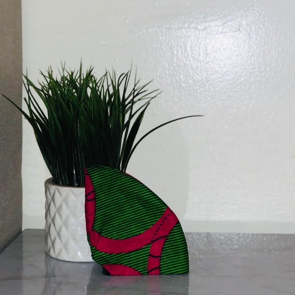 Accessories - Green house mask
